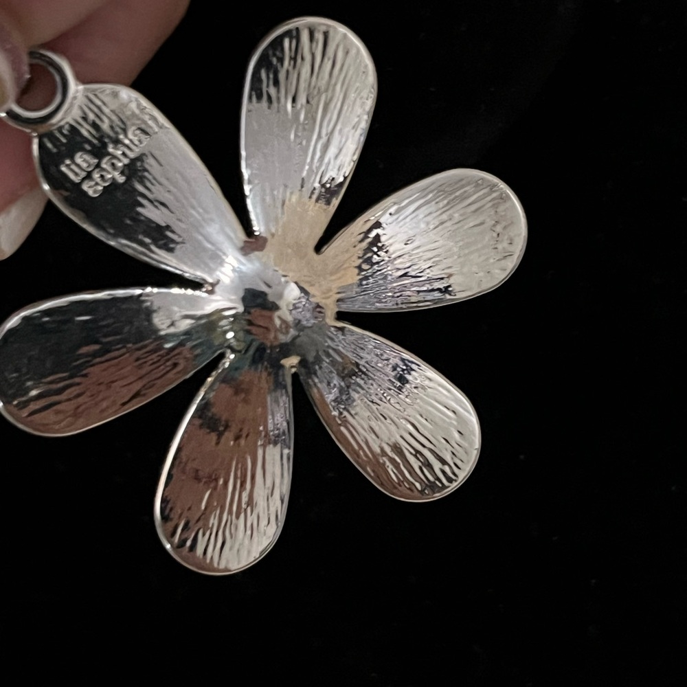 Lia Sophia Silver Necklace with Green Petal Pendant - Picture 4 of 6